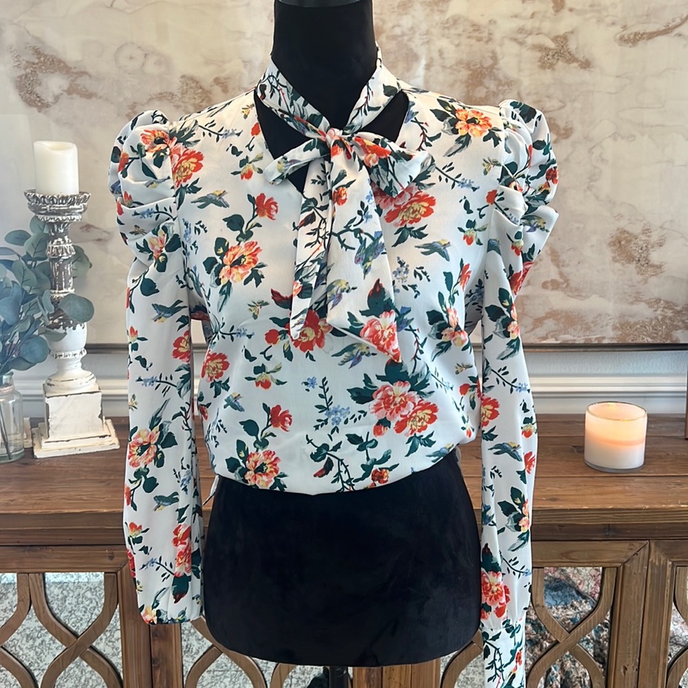 Reveuse pussy bow floral top